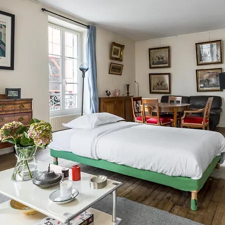 Veeve - Picture Postcard